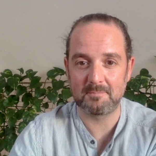 Kewin Comploi-Taupe spricht über RISE!